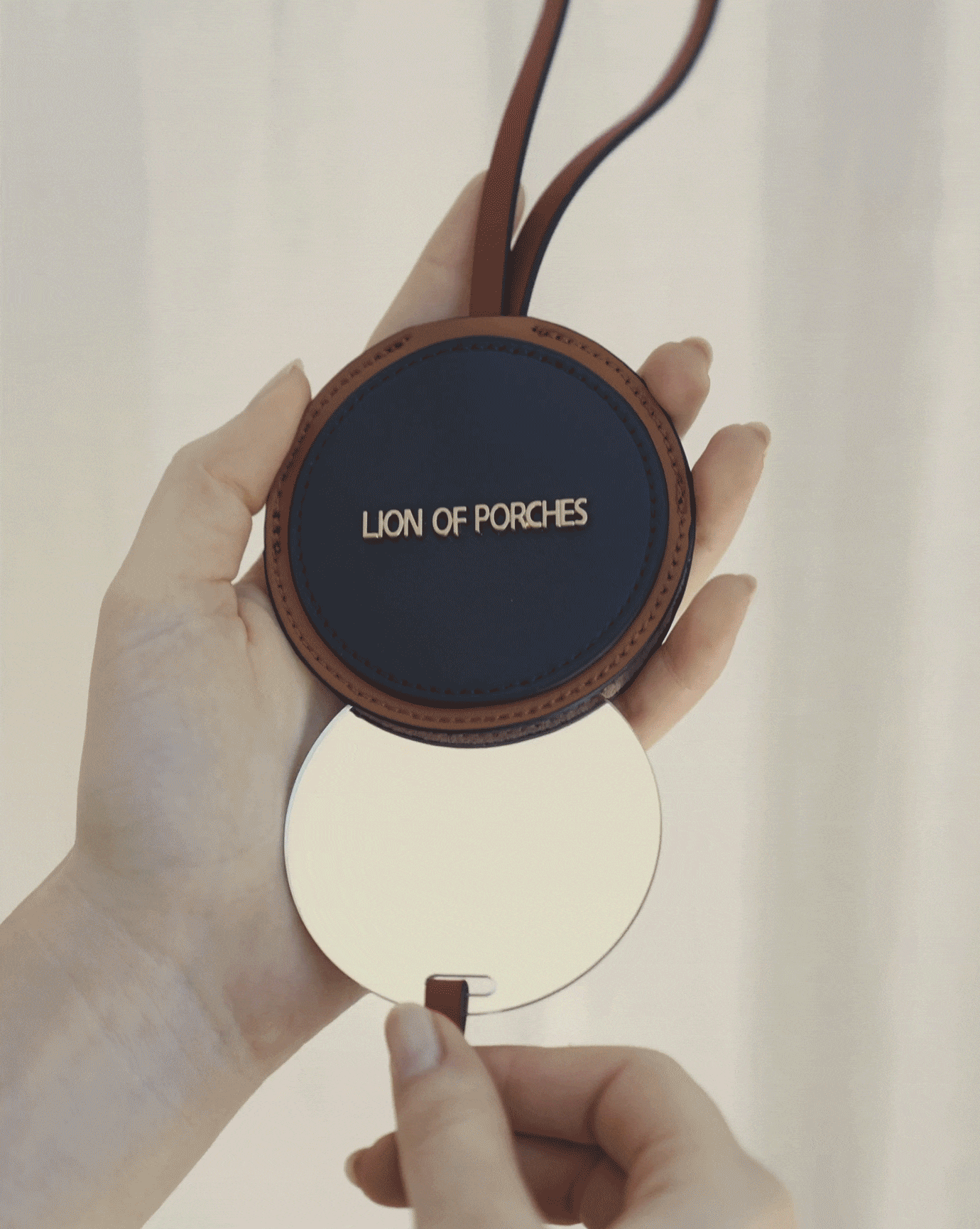 Mini mirror
