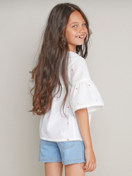 Blusa com Pontinhos