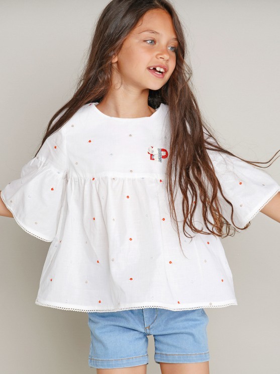 Blusa com Pontinhos