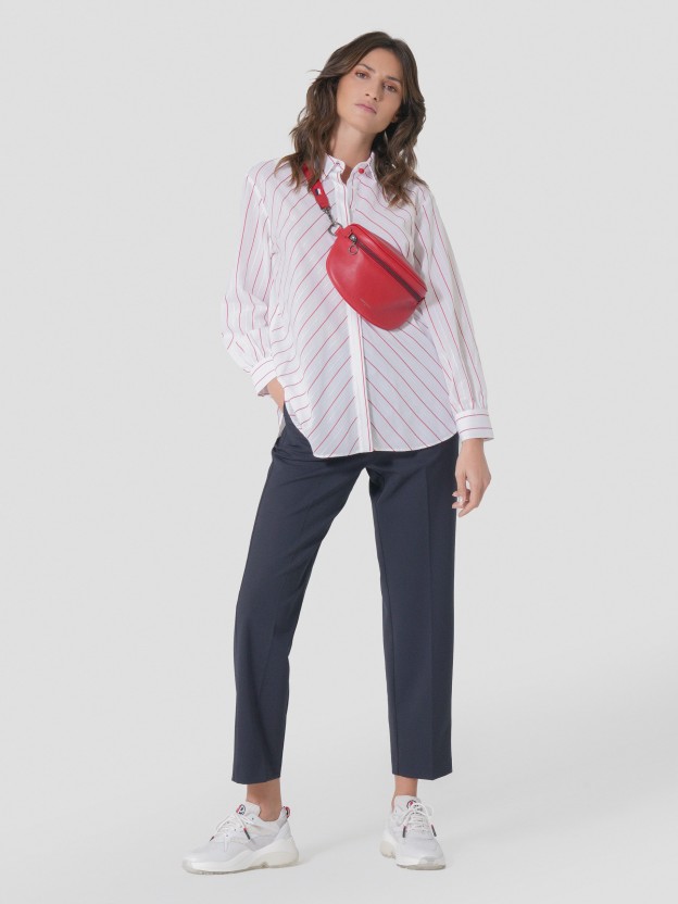 Calça com vinco Calça com vinco