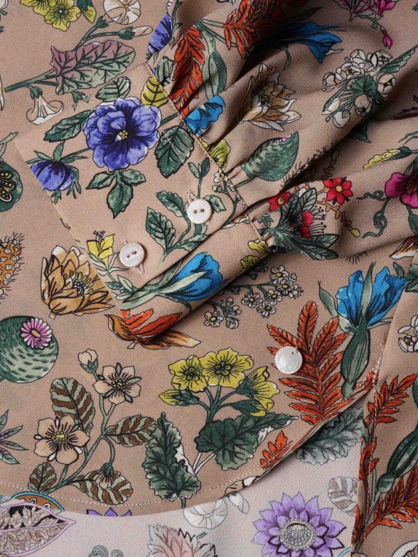 Camisa assimtrica com estampado floral