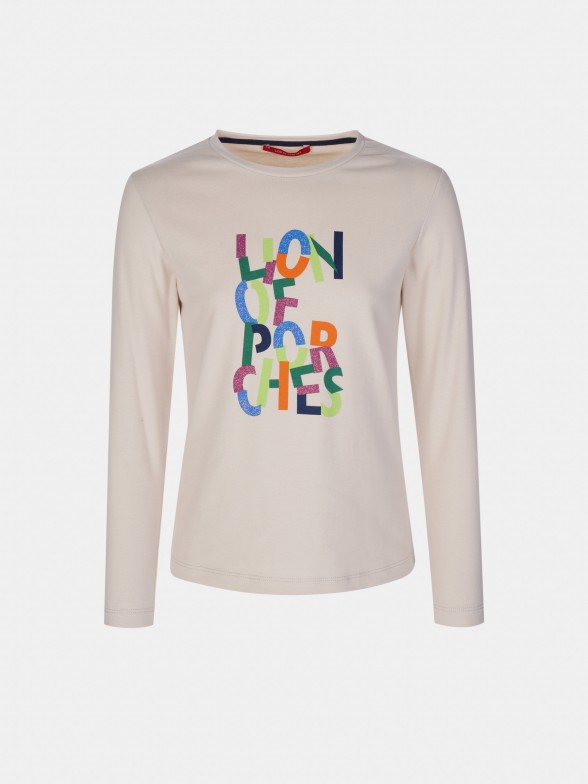 Cotton sweater with colorful lettering.