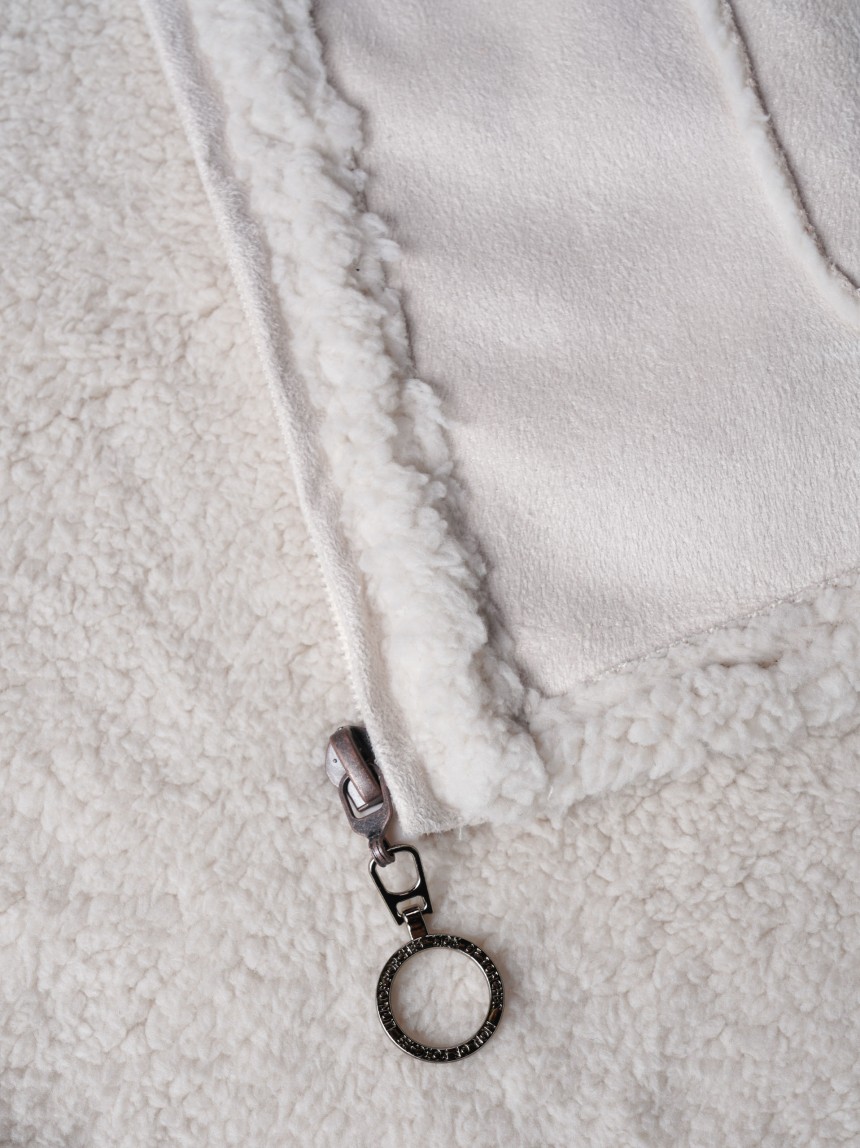 Casaco oversize com capuz