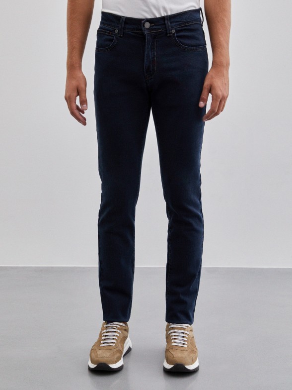 Mans' slim fit cotton jeans