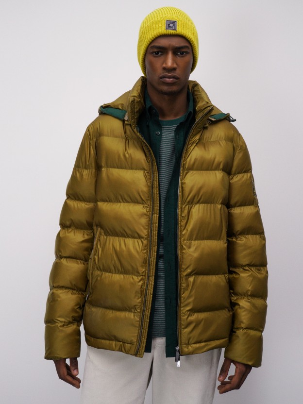 Man's padded technical jacket with removable hood