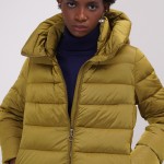 Woman's short padded jacket with hood