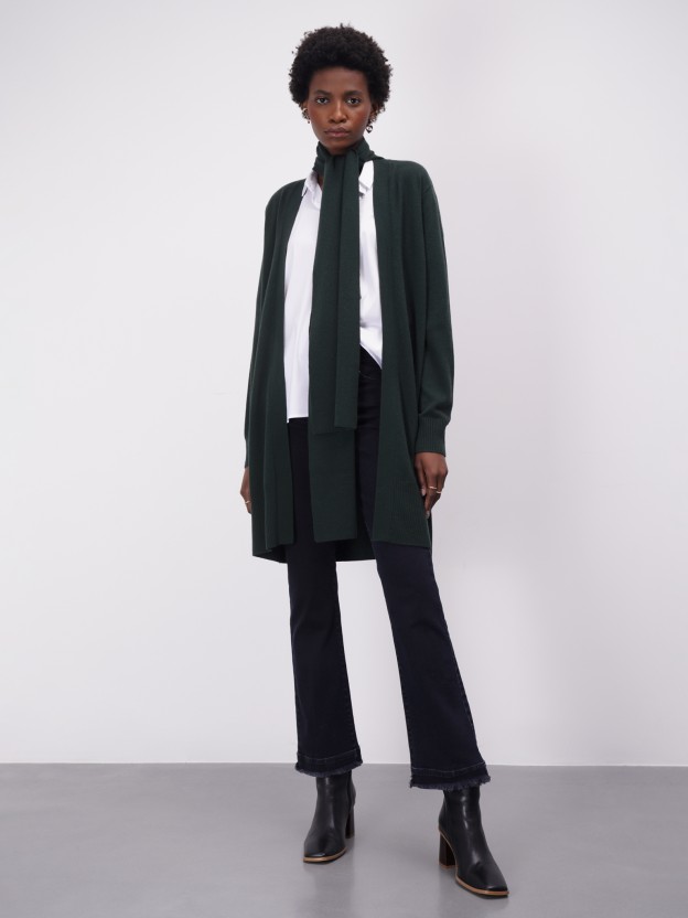 Cardigan para mulher comprido de l merino e caxemira com detalhe de cachecol