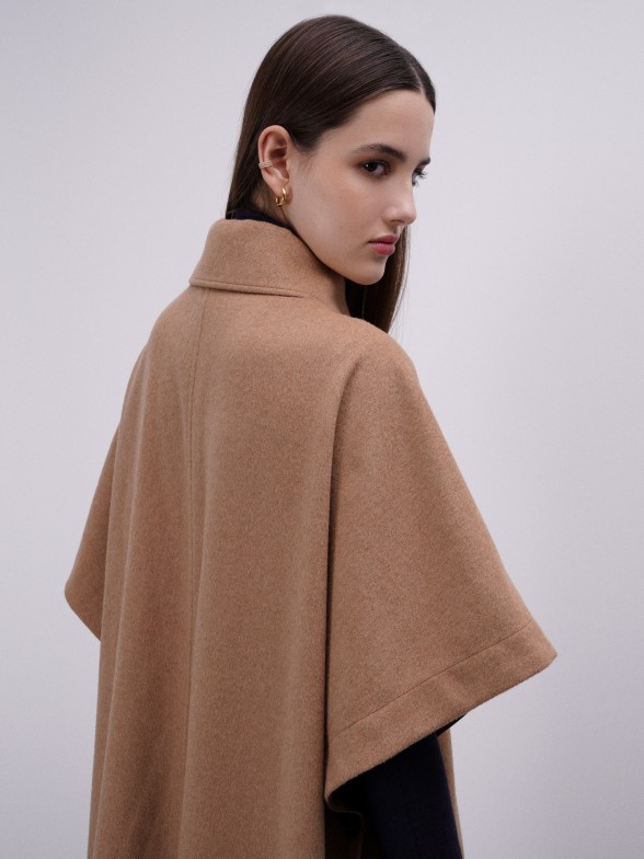 Double-breasted wool cape