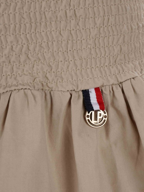 Short skirt with elastic waist