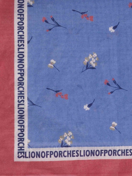 Scarf with floral print