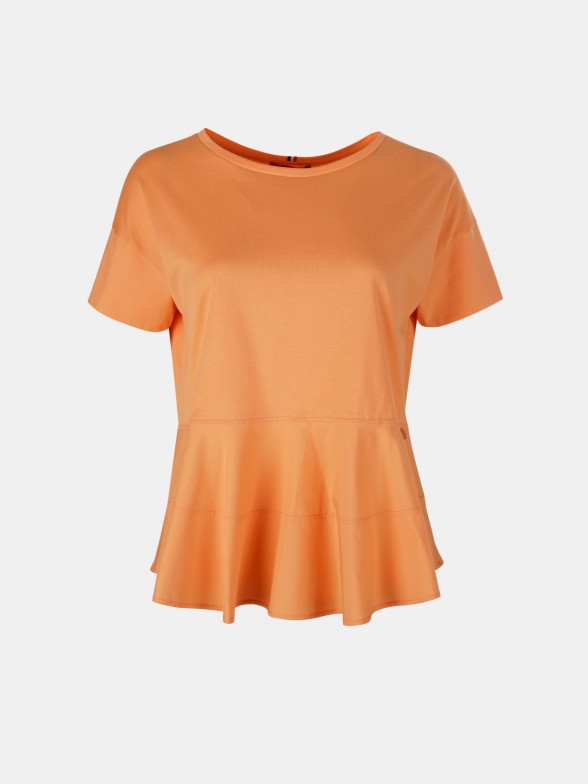 Woman's flowing t-shirt with round neck and frill