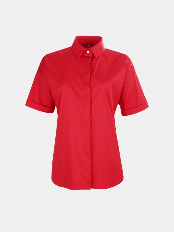 Woman's red cotton shirt with raglan sleeves
