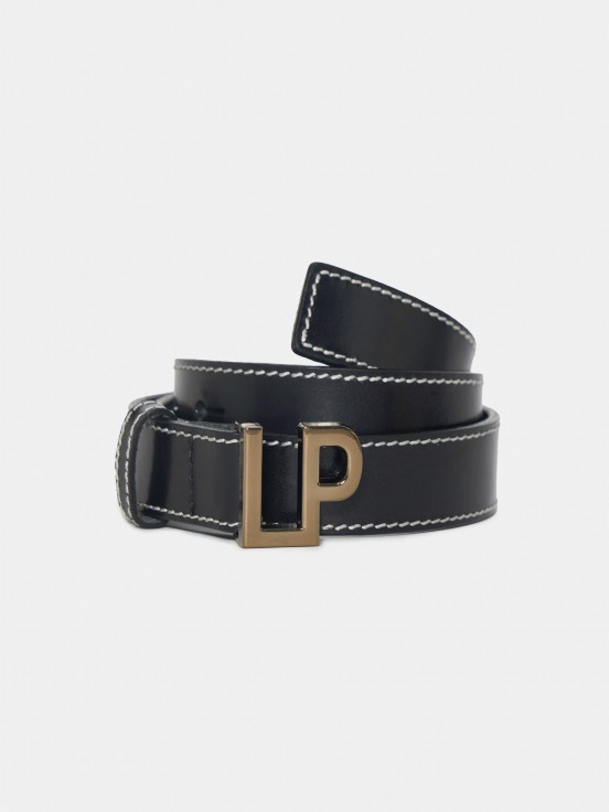 Woman's leather belt with customised buckle and metal engraving