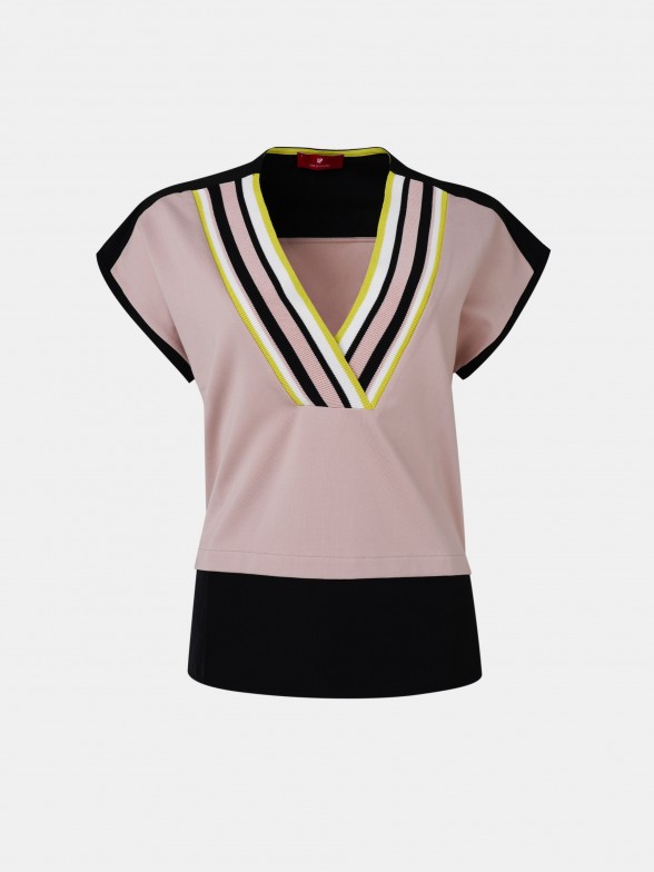Woman's combined t-shirt with stripes and v-neck