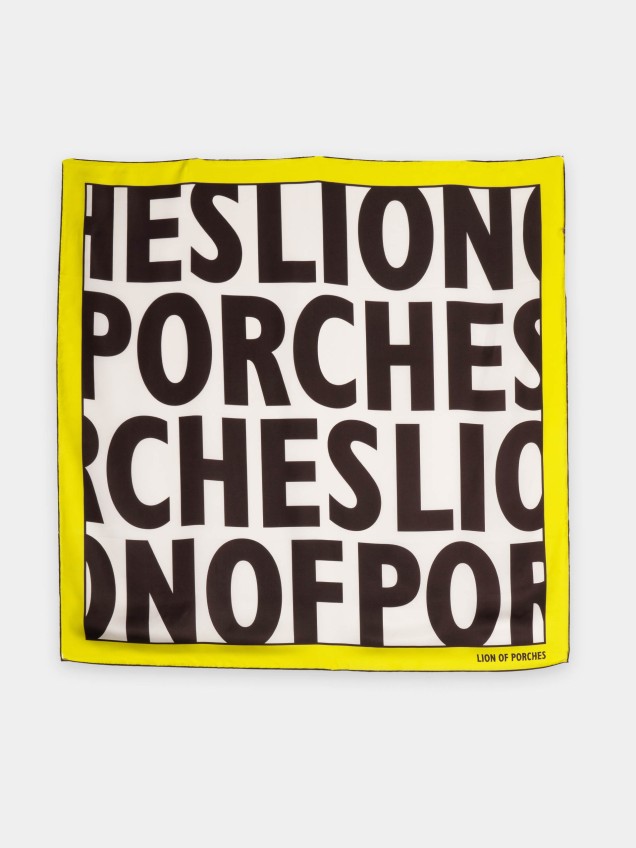 Lenço para mulher amarelo de seda estampado com lettering - Image product