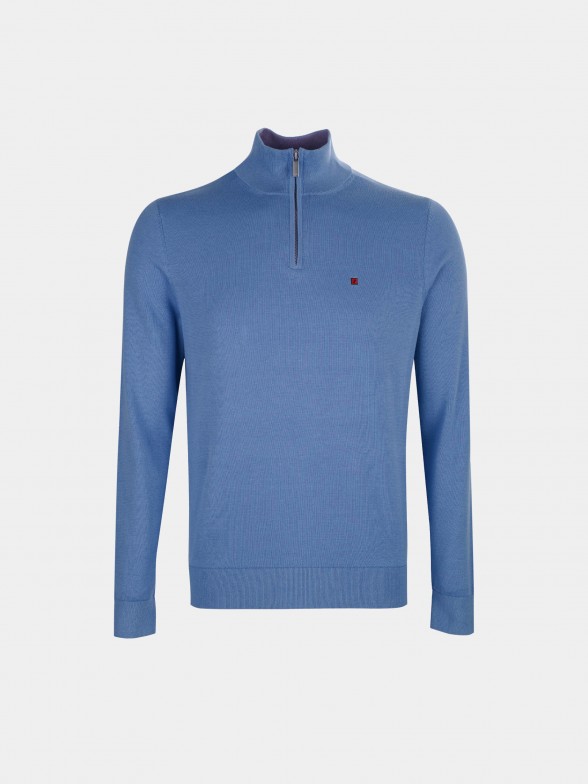 Man's cotton jumper with collar fastening and long sleeves