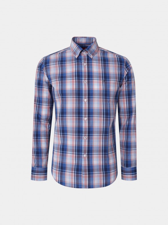 Camisa para homem slim fit com padrão de xadrez e colarinho com dois botões