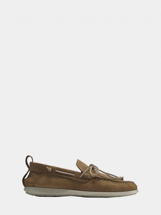 Man's recycled boat shoes in suede