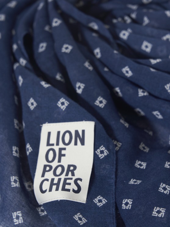 Man's linen and cotton scarf with pattern