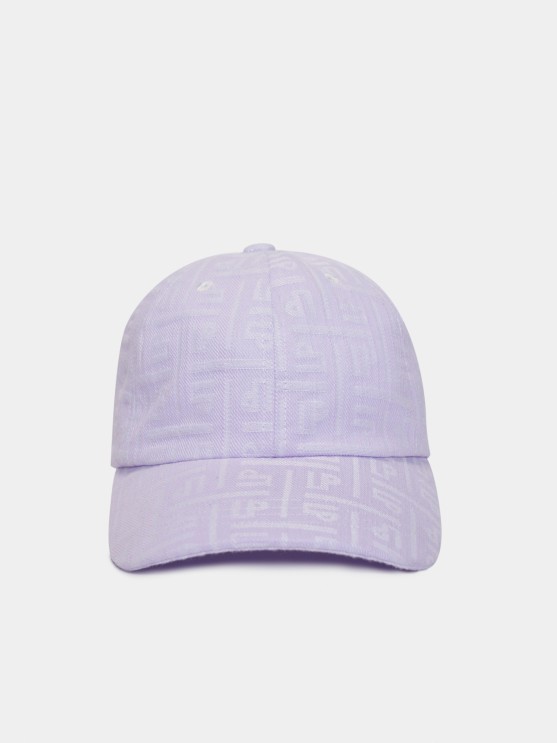 Bon para mulher com pala curva e monograma e logtipo