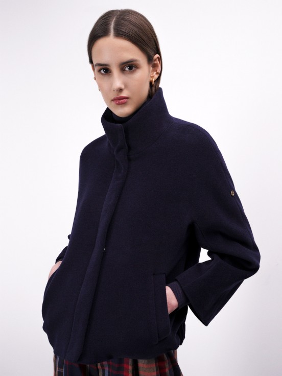 Short coat in wool and cashmere
