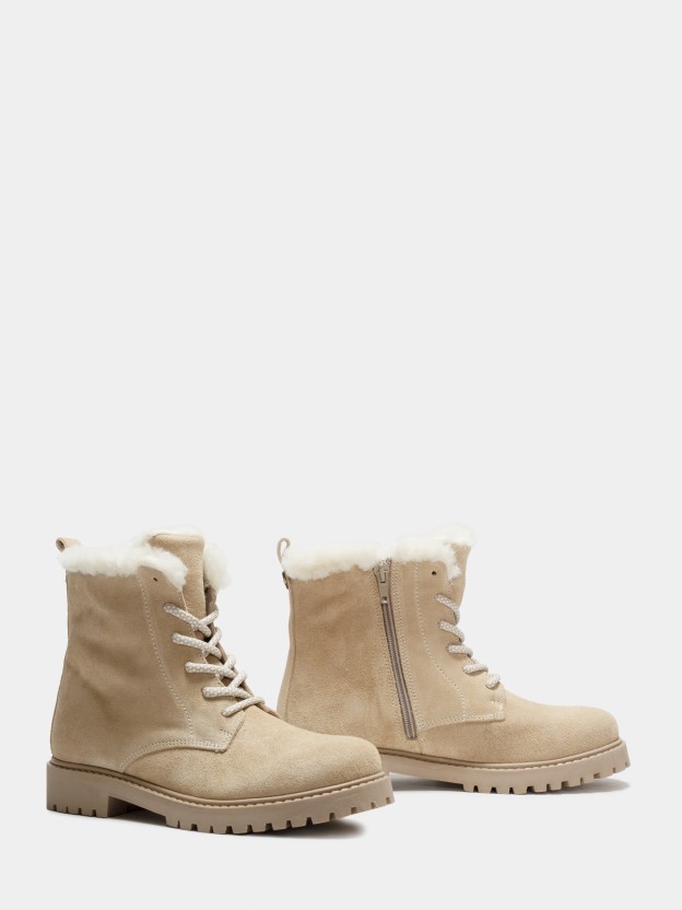 Botas com fecho forradas a plo
