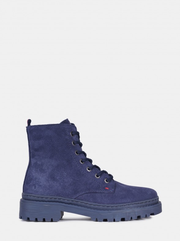Bota com fecho