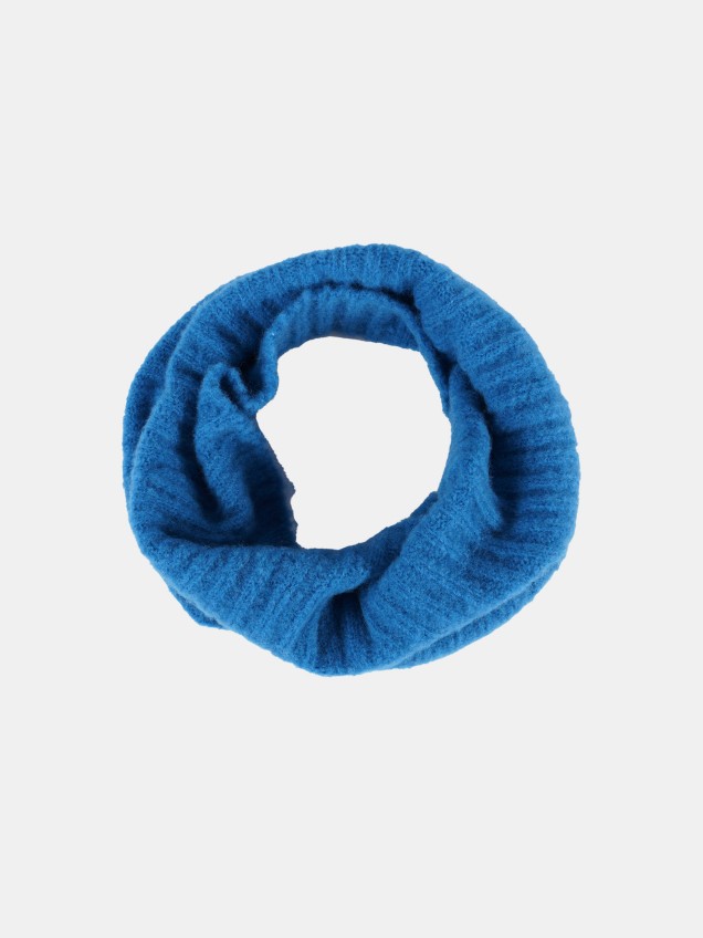 Blue ribbed collar