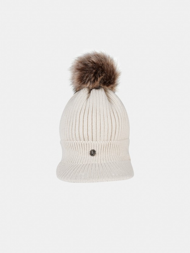 Knitted cap with visor