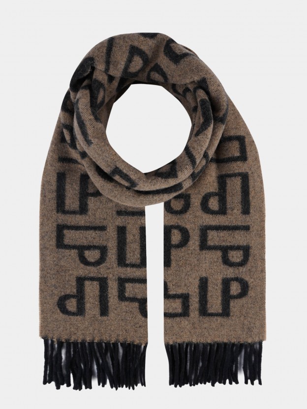 Monogrammed wool scarf