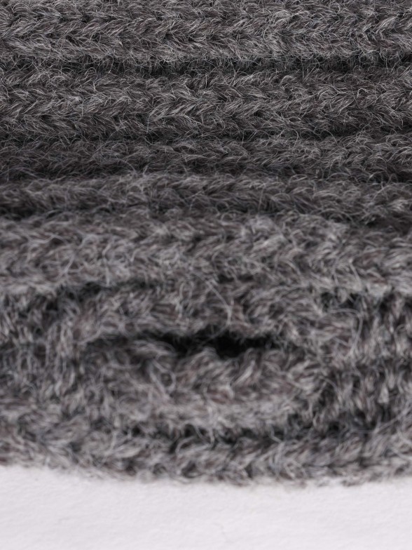 Wool gloves with tricolor cuffs
