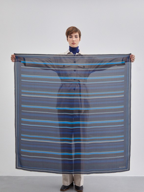 Silk scarf with diagonal stripes print