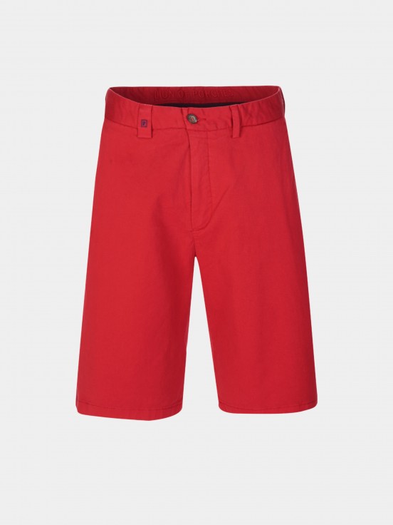 Man's regular fit chino shorts made from stretch cotton