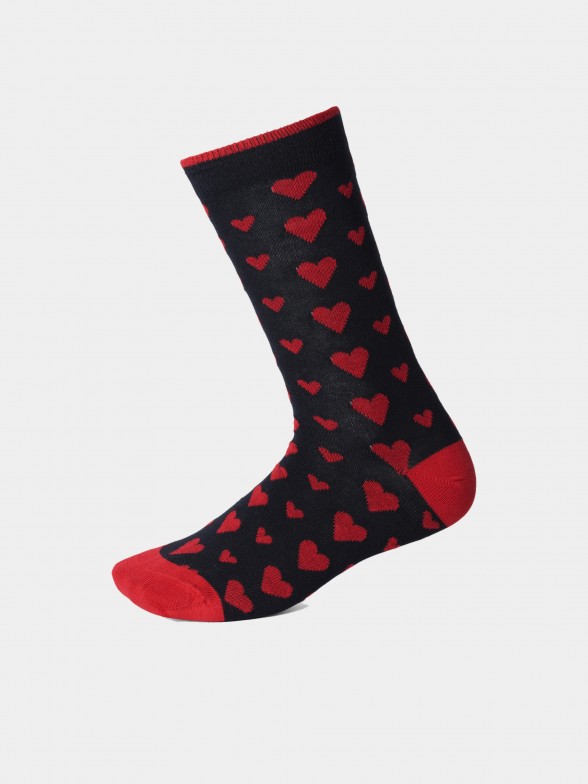 Man's knitted socks with hearts and contrasting heel