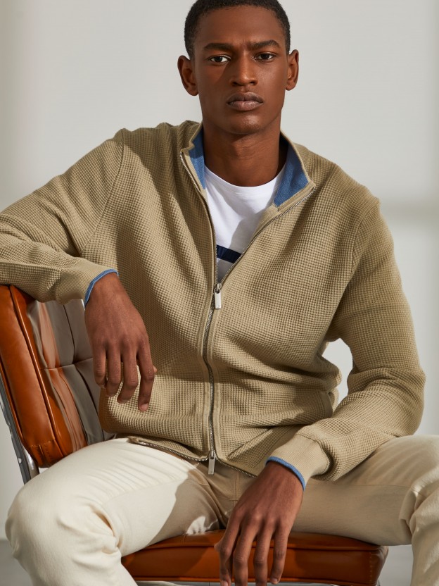 Man's cardigan with double zip and pockets