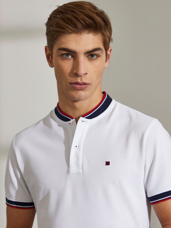 Man's cotton slim fit polo shirt with short sleeves