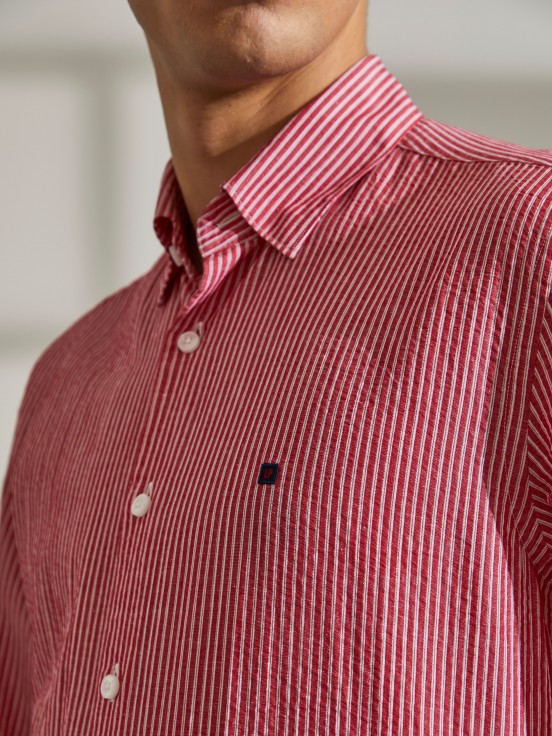 Man's slim fit cotton shirt with stripe pattern