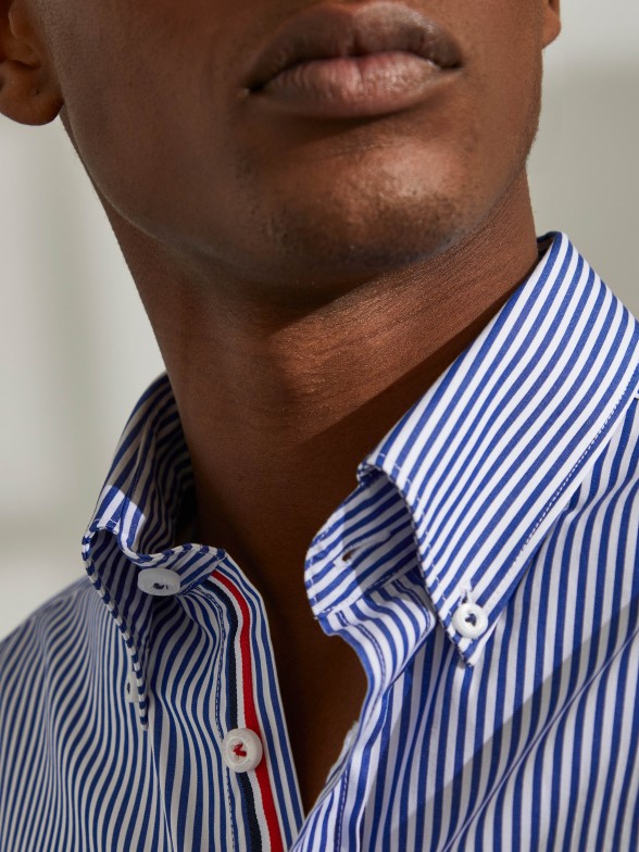 Man's slim fit cotton shirt with stripe pattern 