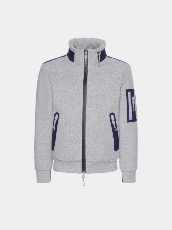 Chaqueta con capucha