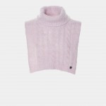 Knitted turtleneck collar