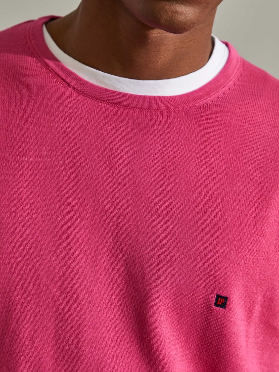 Man's cotton basic t-shirt with round collar