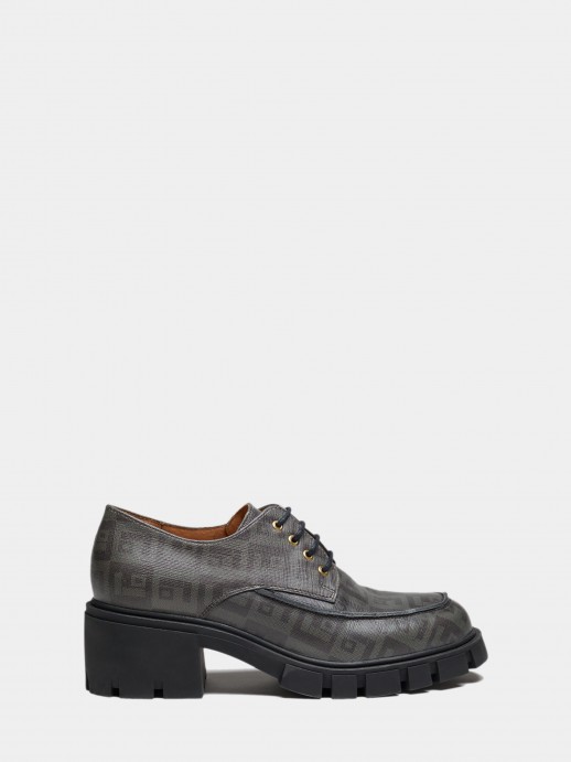 Loafer monograma em pele