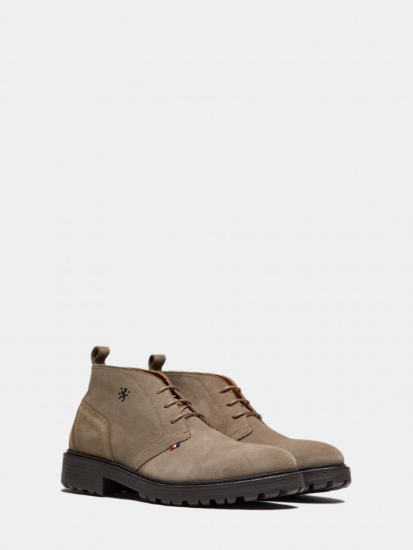 Suede boots