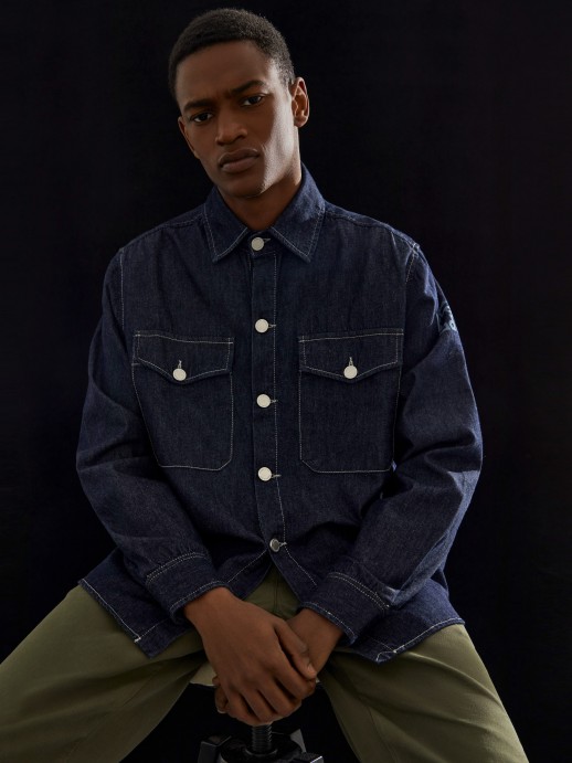 Man's regular fit shirt in denim with pockets