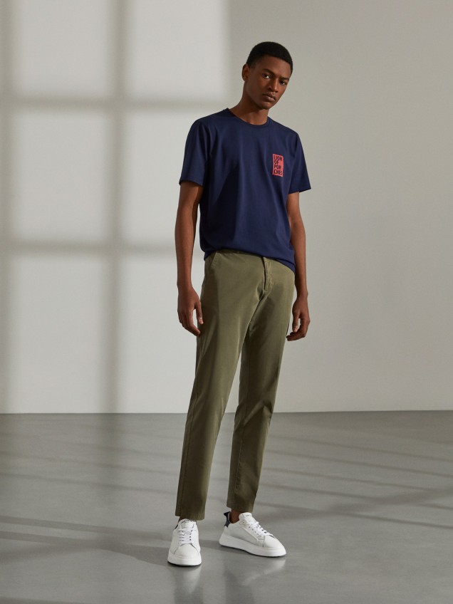Pantalones chinos regular fit para hombre con bolsillos - Image product