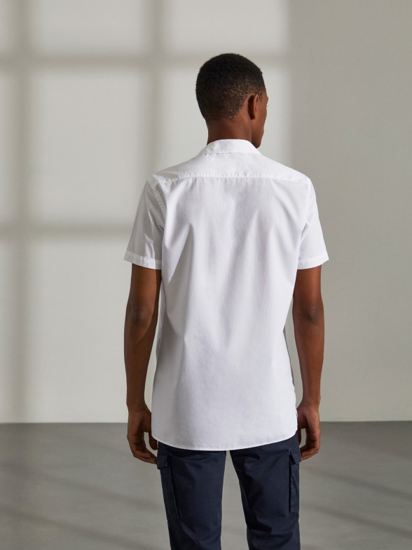 Camisa para homem regular fit de algodão de manga curta
