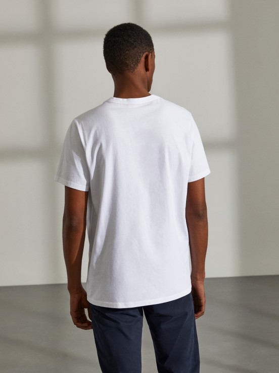 Man's round neck cotton t-shirt with print
