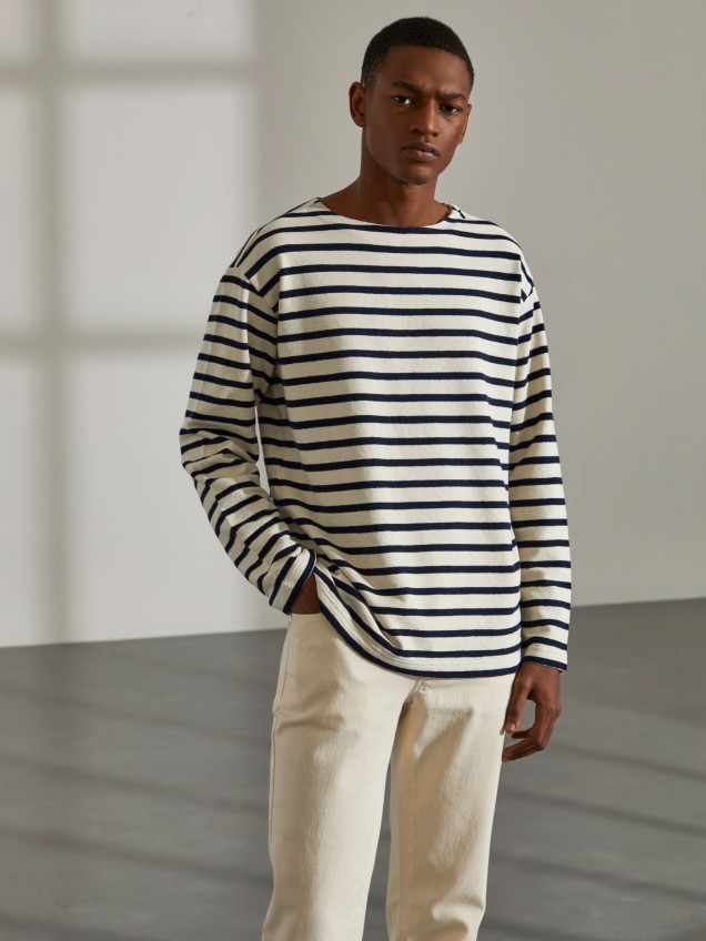 Sudadera bicolor para hombre con rayas y cuello redondo