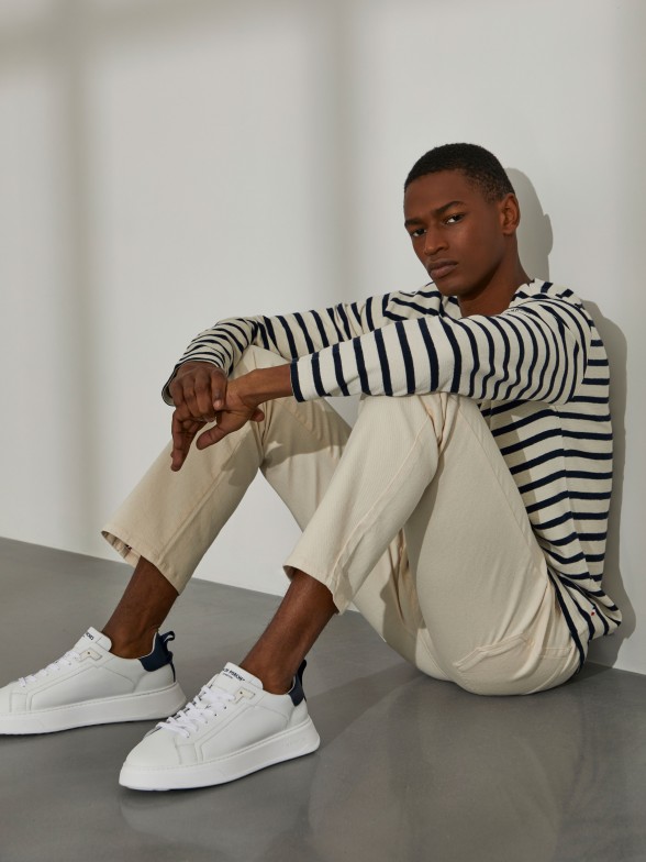 Camisola para homem bicolor com riscas e gola redonda