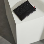 Man's embossed black leather card holder  